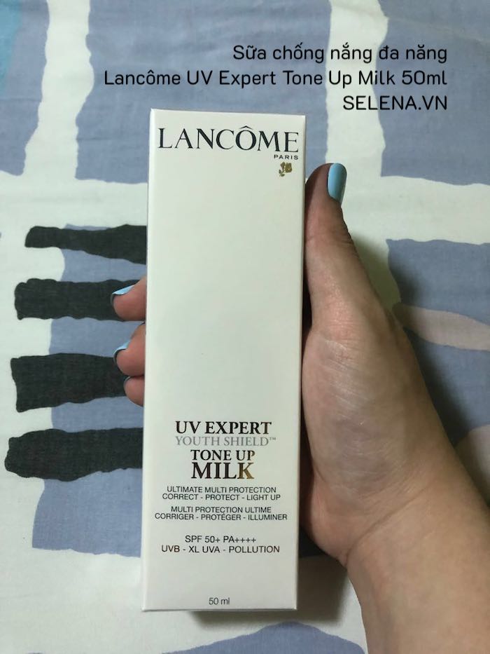 Sữa chống nắng đa năng Lancôme UV Expert Tone Up Milk 50ml